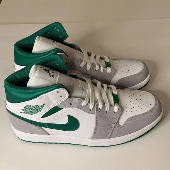 Jordan 1 Mid Sneakers Pine Green, White - Picture 2 of 10
